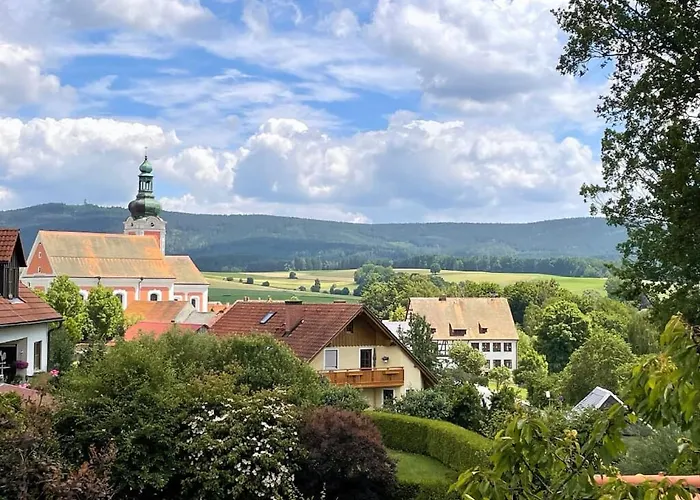 Am Kirchberg Neualbenreuth